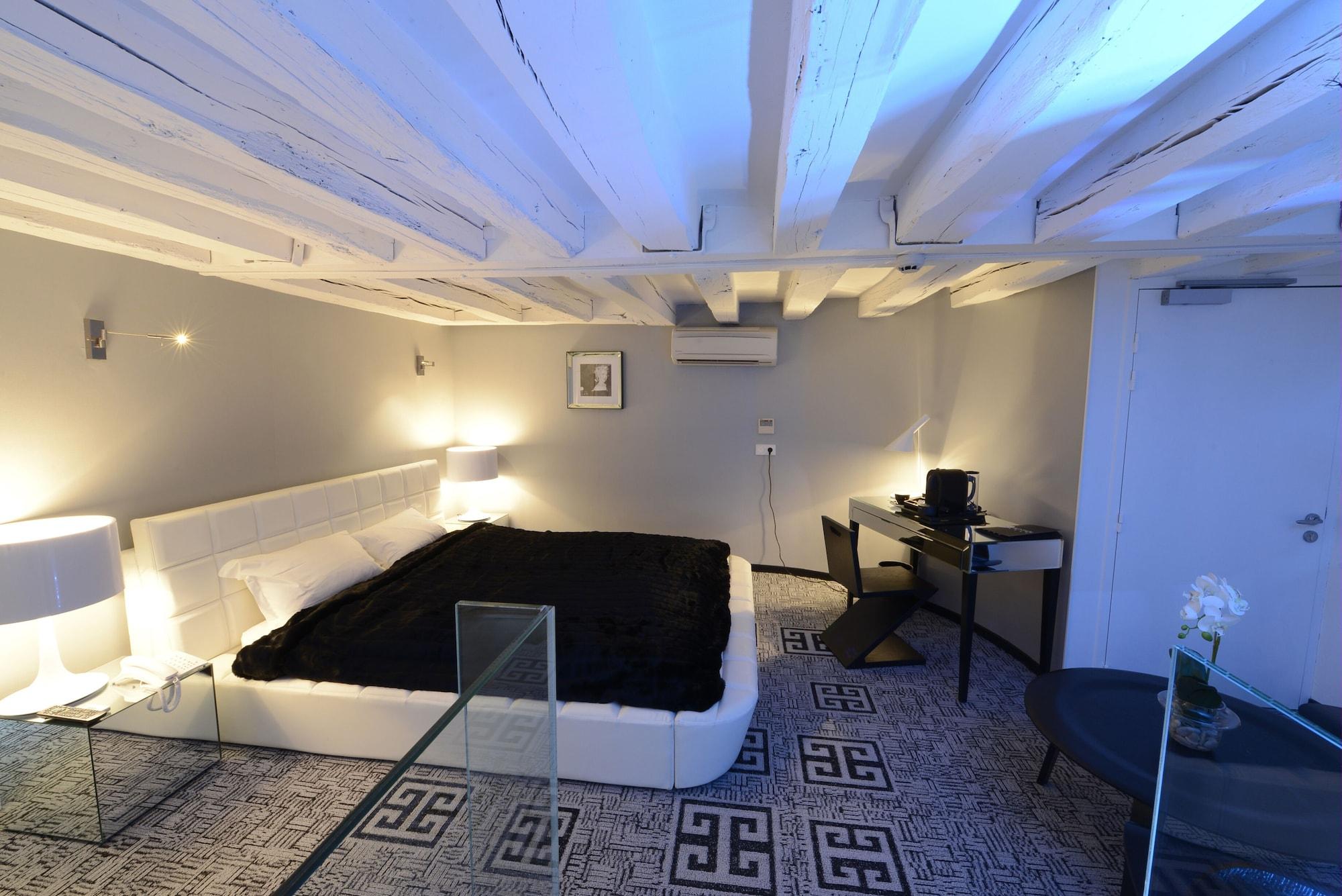 Art Hotel Rochecorbon Esterno foto