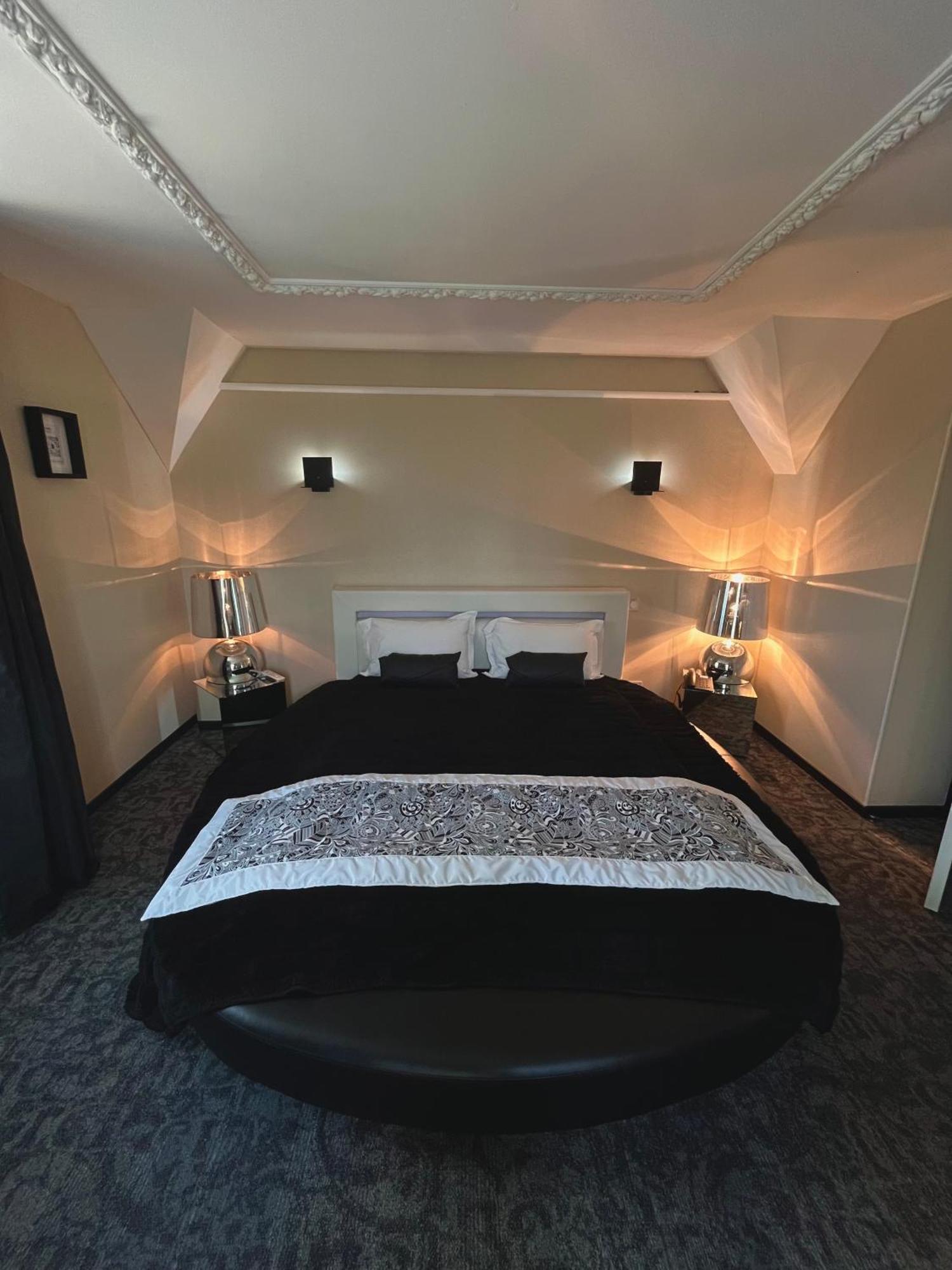 Art Hotel Rochecorbon Esterno foto