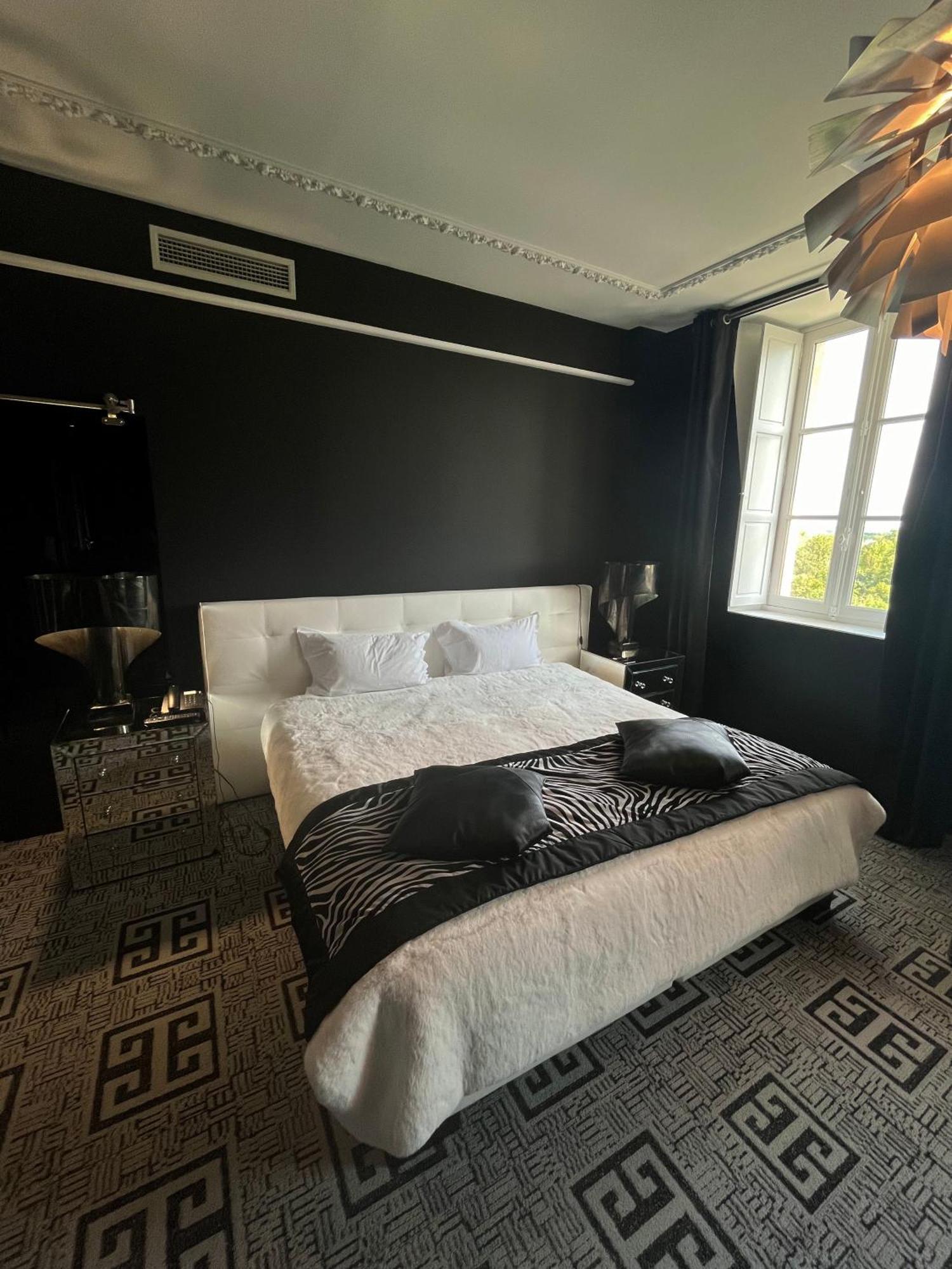 Art Hotel Rochecorbon Esterno foto