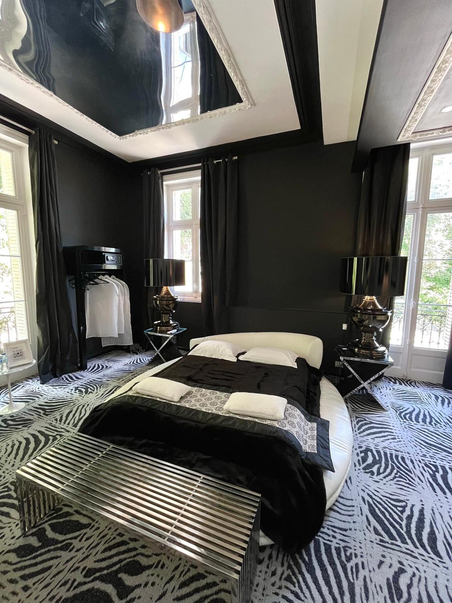 Art Hotel Rochecorbon Esterno foto