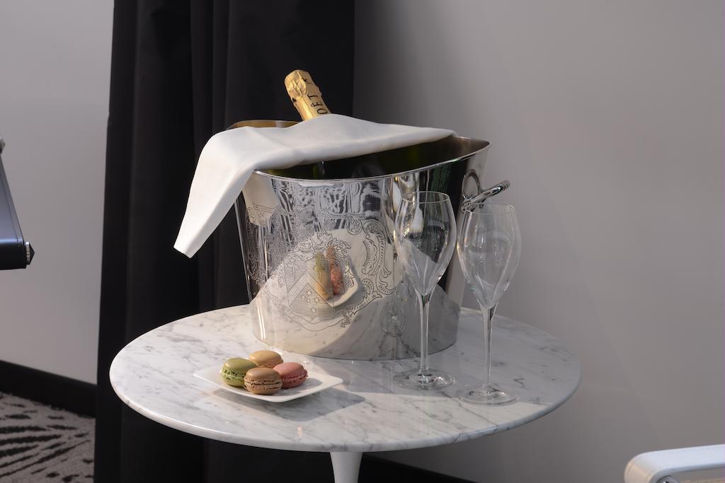 Art Hotel Rochecorbon Esterno foto